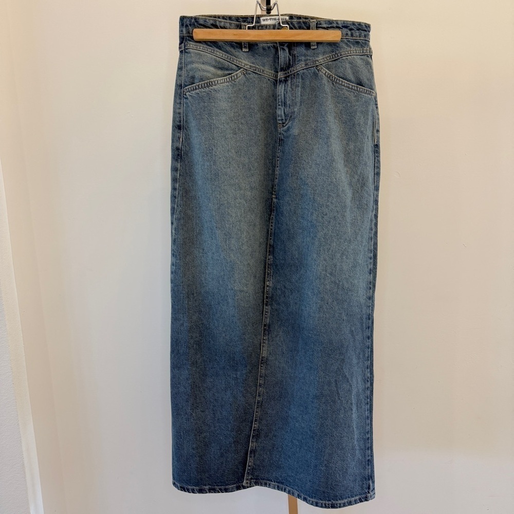 NWT We the Free Women's Denim Maxi Skirt Size 6 Medium Wash Blue Mid-Rise Casual